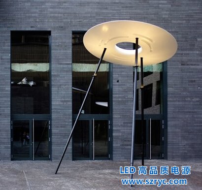 LED看成UFO！眼瞎還是太像？